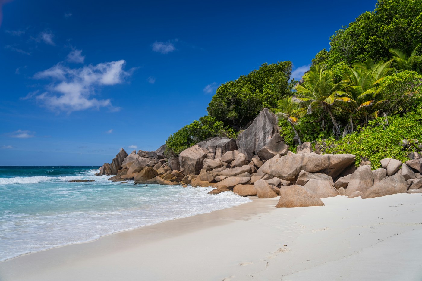 Pristine beachfront — Phase One villa setting, white sand and turquoise Indian Ocean